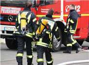 14.05.: Balkon in Flammen: Bonner Feuerwehr rettet schlafenden Bewohner