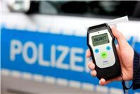 17.08.: Kreis Neuwied: Alkoholisiert in Hauswand gekracht