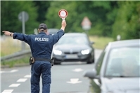 17.11.: Unfall mit drei Verletzen an der Einmündung B 412 / Waldorfer Straße 