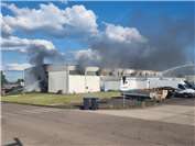 20.05.: Großbrand in Mendig: Lagerhalle samt Oldtimer in Flammen