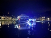 21.02.: Herrenloses Hausboot sorgt für Sperrung der Mosel