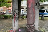 21.09.: Koblenz: Denkmal mit Farbe beschmiert