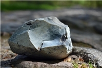 22.03.: Versuchtes Tötungsdelikt: Unbekannte werfen Pflastersteine von einer Brücke