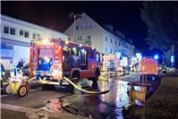 24.07.: Großeinsatz in der Nacht: Feuer bedroht Gewerbeobjekt