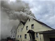 24.08.: Dachstuhl in Flammen: Schwerer Brand in Kurtscheid