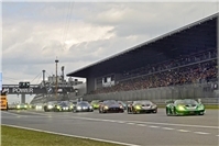 24h Nürburgring 2026: Das Motorsport-Event der Superlative