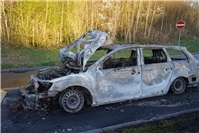 26.03.: Vollsperrung auf der A3: Pkw-Brand legt Autobahn lahm