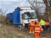 A 48: Schwerer Lkw-Unfall führt zu Verkehrsbehinderungen