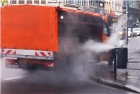 Abfallbehältnisse systematisch gereinigt