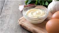 Aioli – der Klassiker aus Knoblauch und Öl