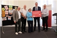 Auszeichnung für Engagement: Verbandsgemeinde Kaisersesch erhält Ehrenplakette