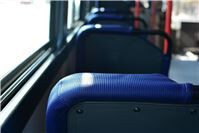 B266: Reisebus brannte vollständig aus