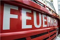 Balkonbrand greift auf Wohnung über