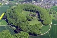 Bausenberg in Rheinland-Pfalz: Einzigartige erdgeschichtliche Denkmalzone mit Lavastrom