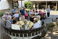 Bürgertreff im Schlossgarten von Schloss von der Leyen