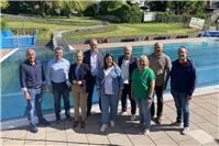 CDU-Fraktion informiert sich vor Ort im Linzer Freibad