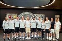 Cutman David Nocker zu Gast bei Eintracht Frankfurt im fachlichen Austausch