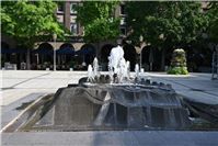 Der Entenbrunnen sprudelt wieder