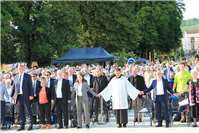 Die Glocken aller Kirchen des Ahrtals erinnerten an die Flutopfer