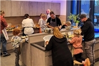 „Dinner for Mom“ begeistert mit kulinarischer Kreativität und libevoller Atmosphäre