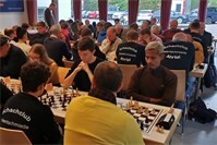 Draußen stürmt’s, drinnen glühen die Bretter! VR Bank Open: 22. Ahrtaler Schnellschachturnier