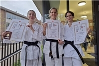 Erfolgreiche Karate 1.Dan Prüfung in Remagen mit Frauenpower