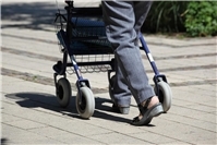 Euskirchen: Seniorin schlägt Trickdiebinnen in die Flucht