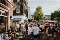 First Friday eröffnete kulinarisches Sommerspektakel