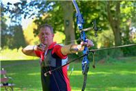 Frank Jakobs vom TuS Ahrweiler überzeugt mit dem olympischen Recurve-Bogen