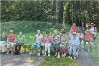 Frauengemeinschaft Alzheim feiert Maiandacht in der Waldkapelle