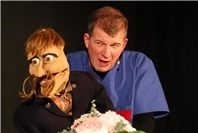 Ganz besondere Adventsfeier: Herr Gerber feiert Weihnachten