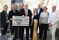 Holz, Herz und Handwerkskunst: Kunstwerk erzielt 1.000-Euro-Spende