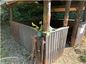 Hundekot gehört
nicht in die Natur!