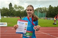 Jana Reinemann sichert 2. Platz beim Deichlauf Neuwied für TV Kärlich