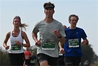 Jendrik Graß startete beim Halbmarathon auf der Insel Texel
