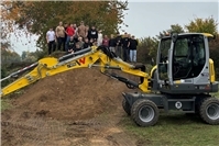 Jugendliche schaffen neue Sprünge in Rekordzeit