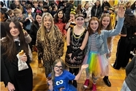 Karneval am Gymnasium im Kannenbäckerland mit dem Motto „Hollywood“