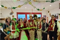 Karnevalistischer Glanz beim Übungsabend: Kripper Jugendprinzenpaar besuchte die Jugendfeuerwehr Rem