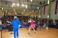Kinderkarneval begeistert
mit vollem Haus in Vettelschoß