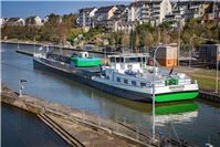 Koblenz: Bombe muss auf Baggerschiff entschärft werden