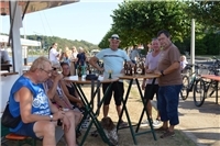 Kripper Junggesellen feierten urgemütliches Rheinuferfest