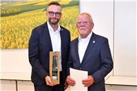 Land ehrt Horst Nikenich: Ehrennadel für kommunalpolitische Lebensleistung