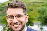 Landtagsabgeordneter Jens Münster (CDU): „Wir starten die Schwimm-Offensive – für alle Kinder in Rhe