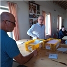 Landtagswahl: Briefwahlumschläge im Kempenicher Wahllokal werden geöffnet