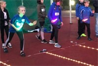 Leichtathletik-Glow-in-the-dark Event im Menzenberger Stadion Bad Honnef