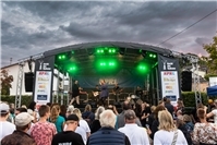 Lichterfest mit Vulkanausbruch und Kulturprogramm