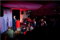 Mehr als 100 Gäste bei „Alexander Schweitzer Tour“ mit Caroline Albert Woll in Ransbach-Baumbach