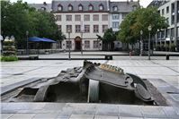 Münzplatz: Nagetiere beschädigen Brunnen