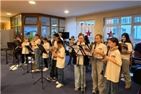 Musikalische Premiere im Altenheim: Schüler verzaubern Senioren