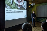 NABU Hundsangen trifft mit der Vortrags-veranstaltung über Waschbär & Co offenbar einen Nerv der Nat